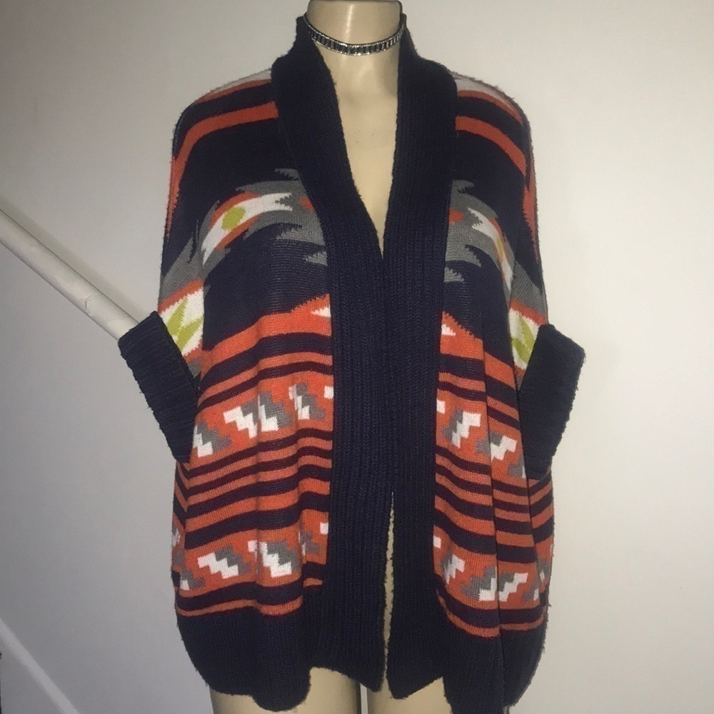 QMACK OVERSIZED SWEATER - Picture 2 of 10
